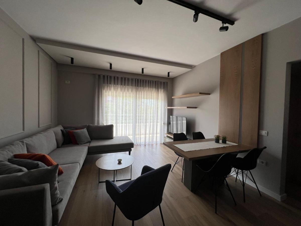 Coral Apartments Sarande Bagian luar foto