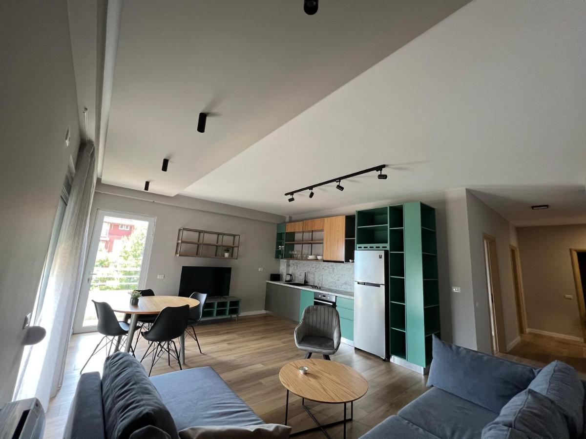 Coral Apartments Sarande Bagian luar foto