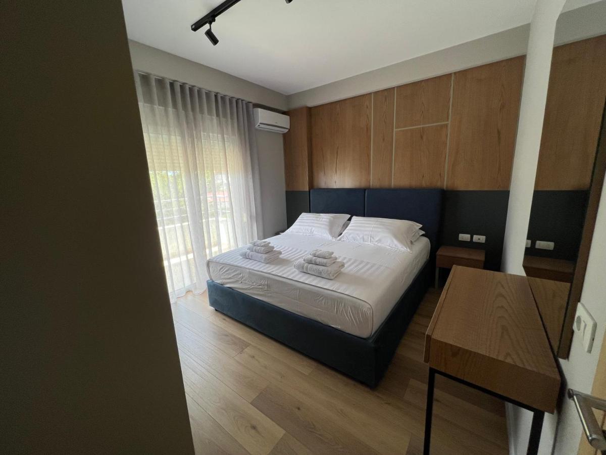 Coral Apartments Sarande Bagian luar foto